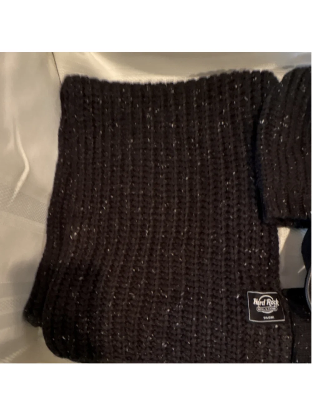 Hard Rock Café Biloxi Black Knit Hat, Scarf & Gloves Set Rock & Pop Music